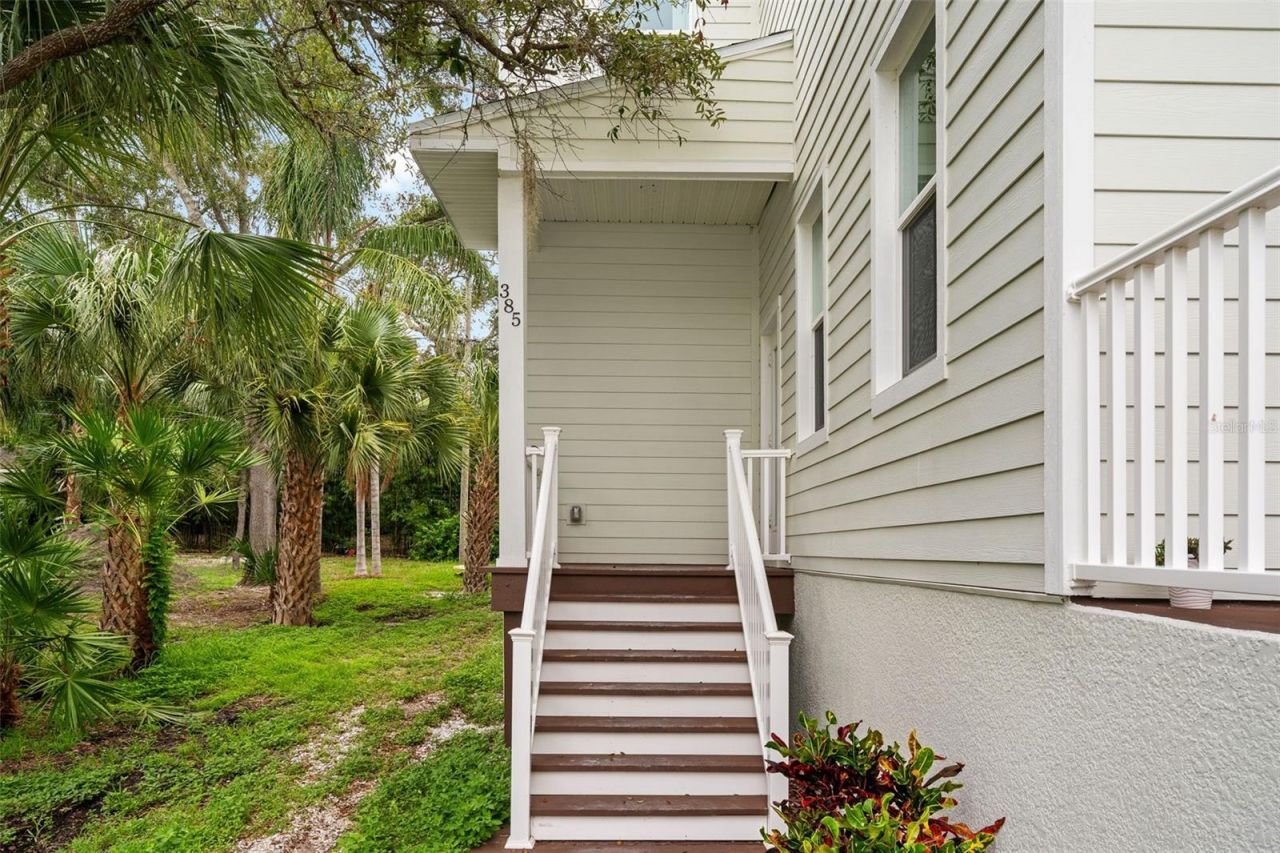 385 Georgia Avenue, Crystal Beach, FL 34681 Photo