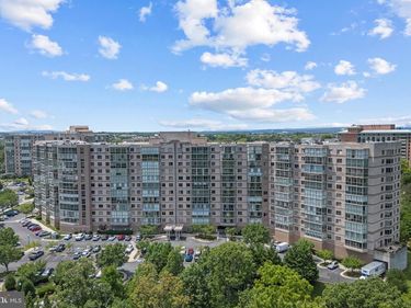 19355 CYPRESS RIDGE TERRACE, Unit 514, LEESBURG, VA 20176