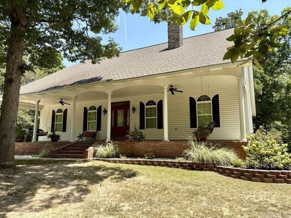 1185 BLUE GRASS, Benton, AR 72019