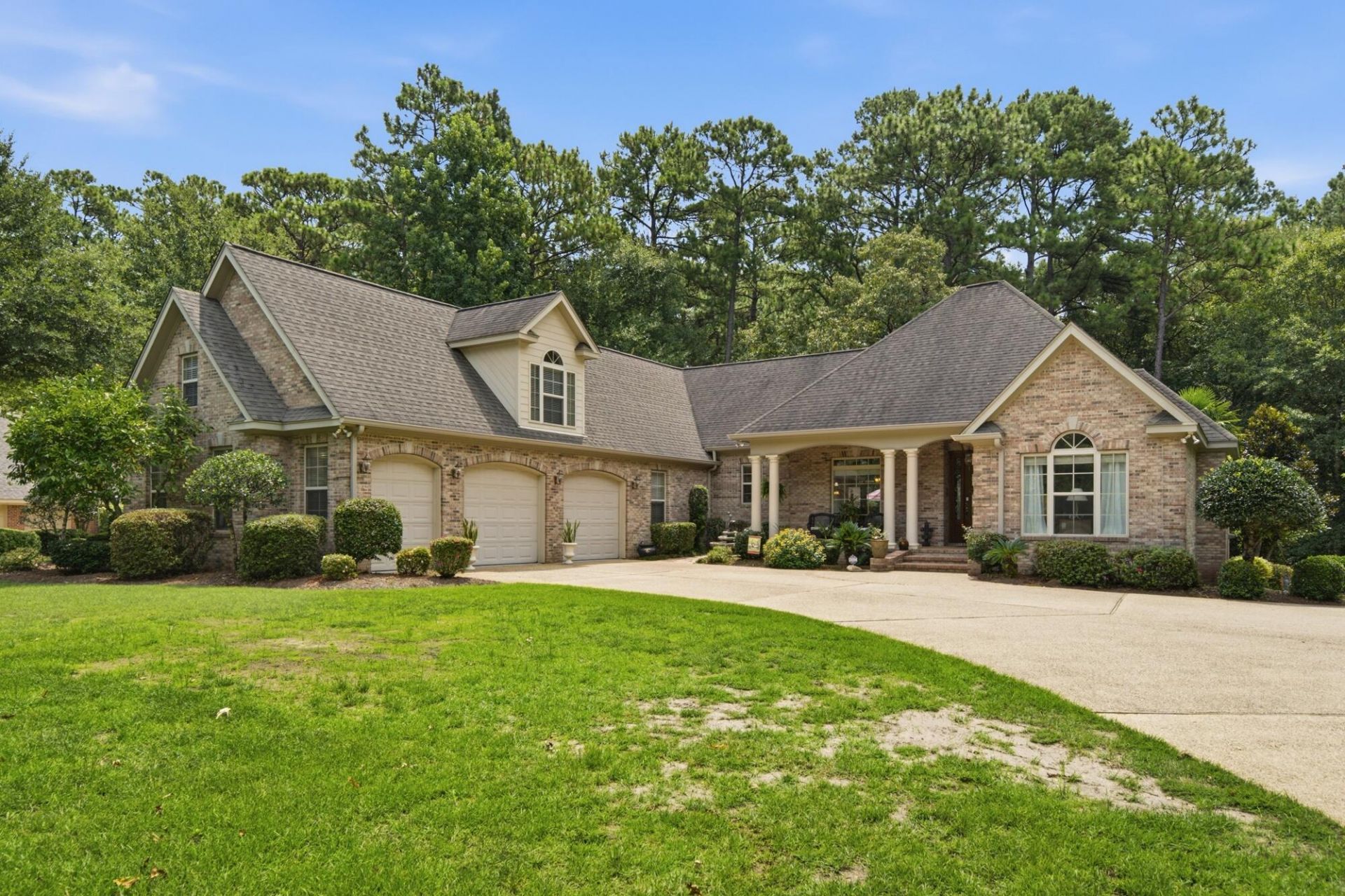 125 Saint Annes Dr., Hattiesburg, MS 39401 Main Photo