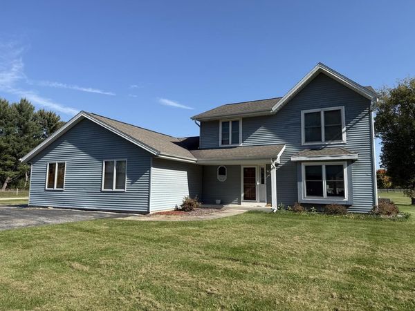 S108W37645 Draper ROAD, Eagle, WI 53119