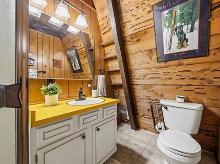 2366 Slumber Way, Soda Springs, CA 95728 Photo