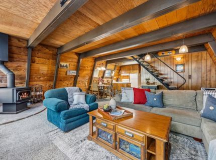 2366 Slumber Way, Soda Springs, CA 95728 Photo
