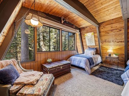 2366 Slumber Way, Soda Springs, CA 95728 Photo