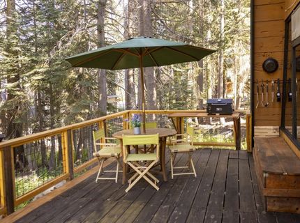 2366 Slumber Way, Soda Springs, CA 95728 Photo
