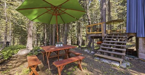 2366 Slumber Way, Soda Springs, CA 95728 Photo