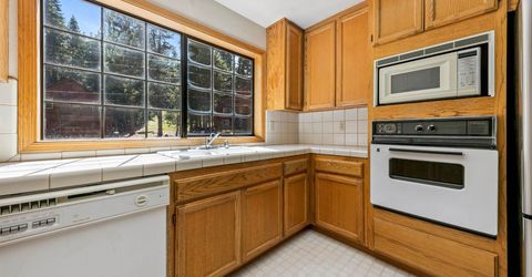 11511 Rhineland Avenue, Truckee, CA 96161 Photo