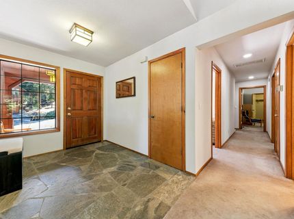 11511 Rhineland Avenue, Truckee, CA 96161 Photo
