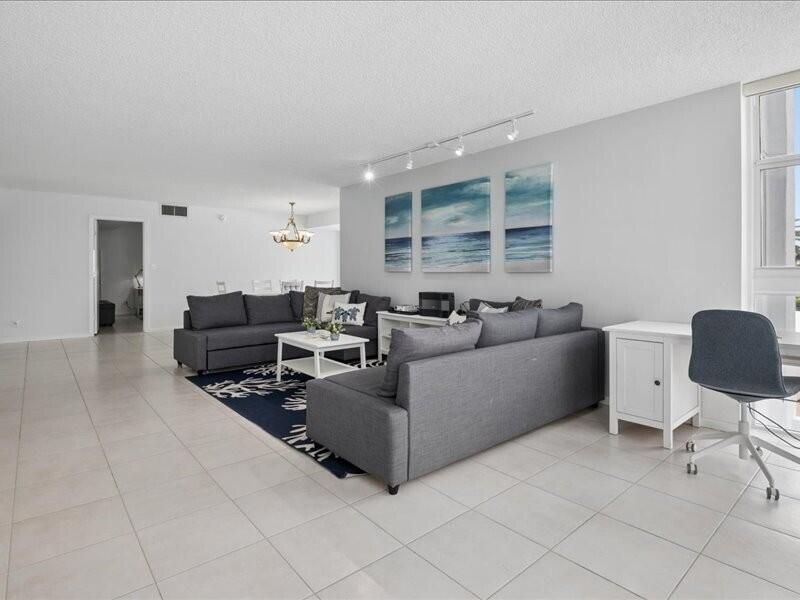 1370 S Ocean Boulevard, Unit 305, Pompano Beach, FL 33062 Photo