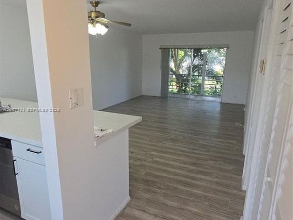 3511 Inverrary Dr , Unit 205, Lauderhill, FL 33319