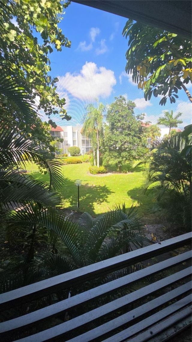 3511 Inverrary Dr , Unit 205, Lauderhill, FL 33319 Photo