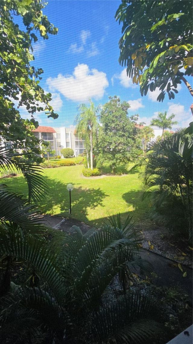 3511 Inverrary Dr , Unit 205, Lauderhill, FL 33319 Photo