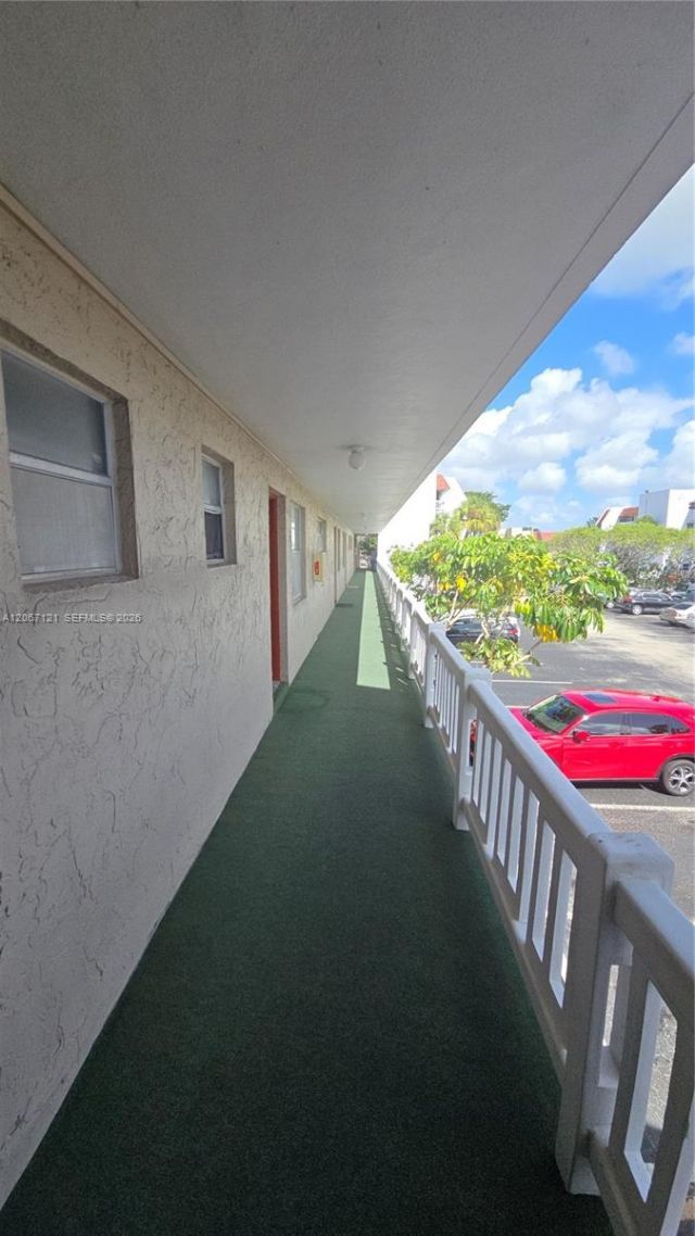 3511 Inverrary Dr , Unit 205, Lauderhill, FL 33319 Photo