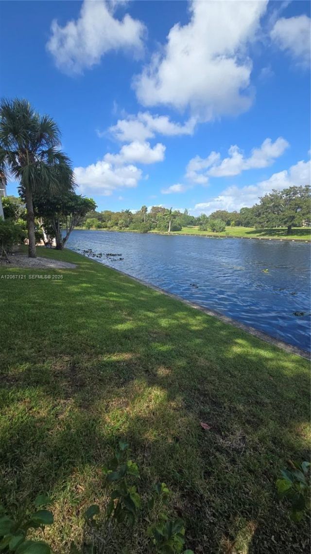 3511 Inverrary Dr , Unit 205, Lauderhill, FL 33319 Photo