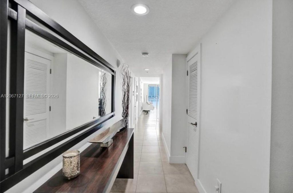 18100 N Bay Rd , Unit 508, Sunny Isles Beach, FL 33160 Photo