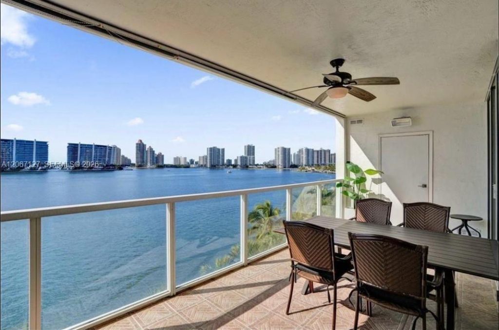 18100 N Bay Rd , Unit 508, Sunny Isles Beach, FL 33160 Photo