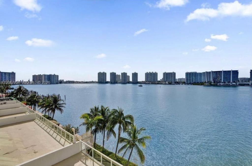 18100 N Bay Rd , Unit 508, Sunny Isles Beach, FL 33160 Photo