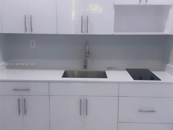 15134 SW 94th Ter , Unit REAR, Miami, FL 33196
