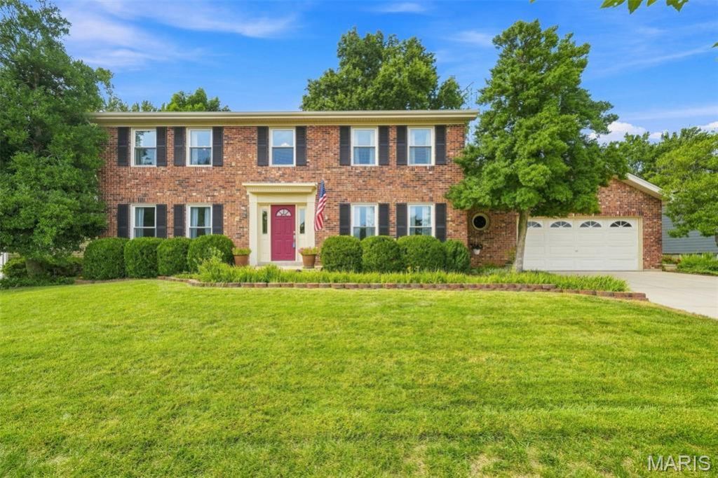 15011 Ridge Lake Drive, Chesterfield, MO 63017 Main Photo