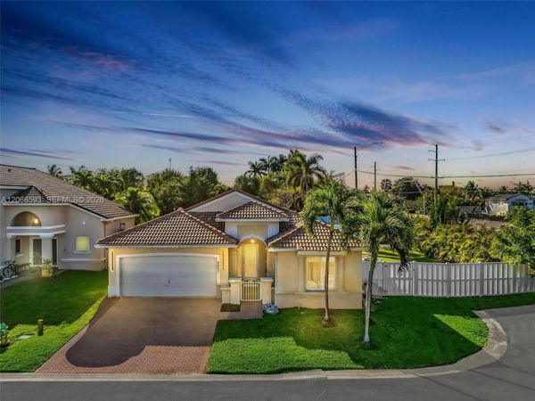 4807 SW 34th Ave , Hollywood, FL 33312