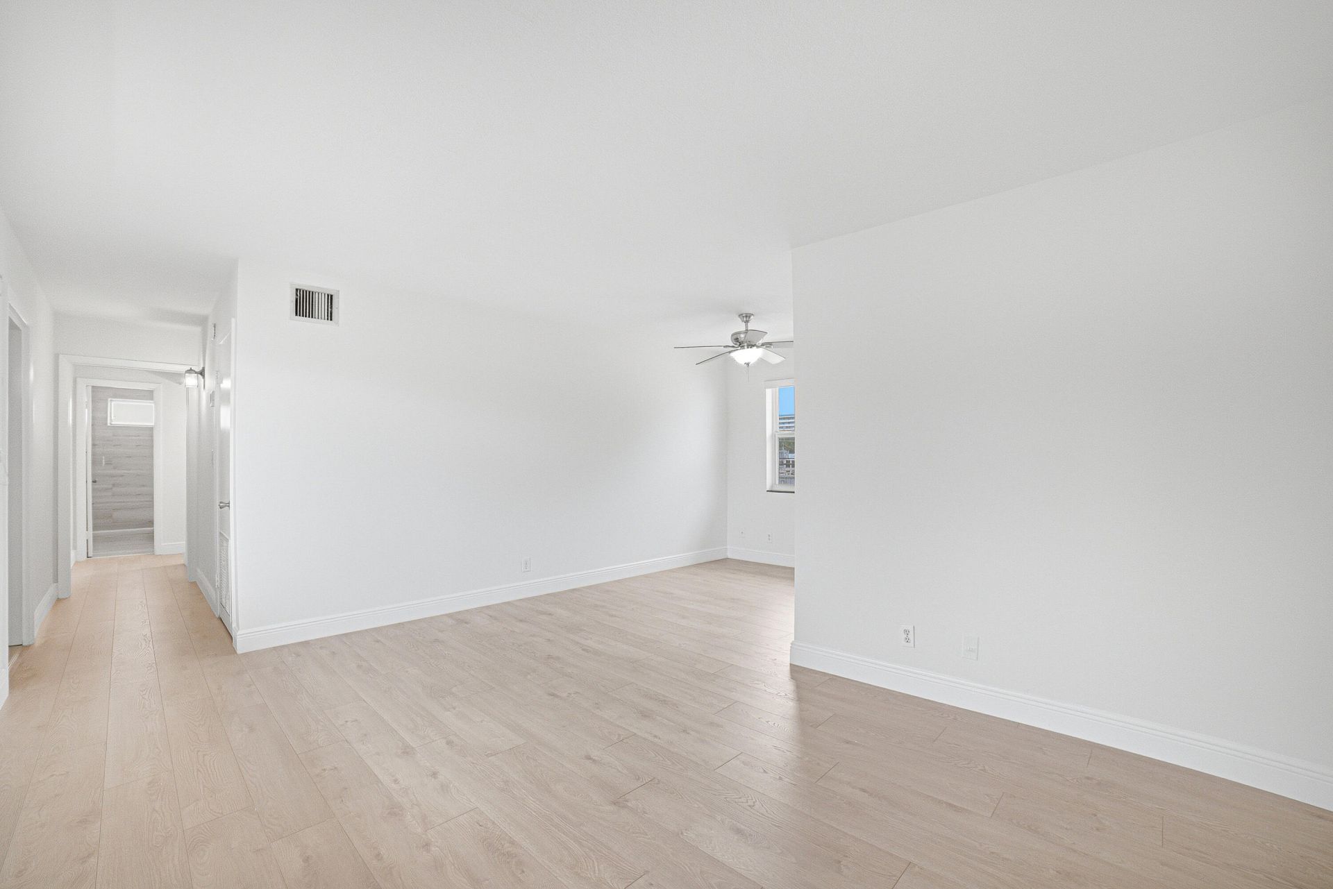1649 SE 4th Street, Unit B3, Deerfield Beach, FL 33441 Photo