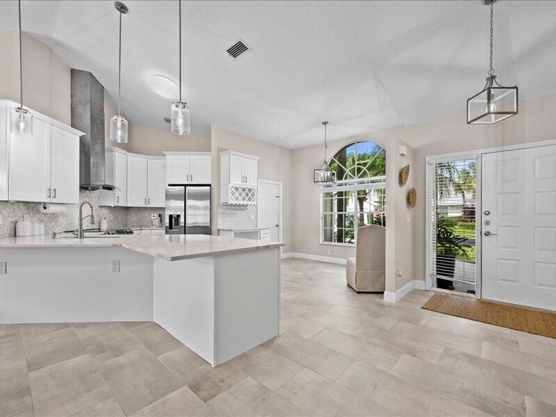 237 W Moccasin Trail W, Jupiter, FL 33458 Photo