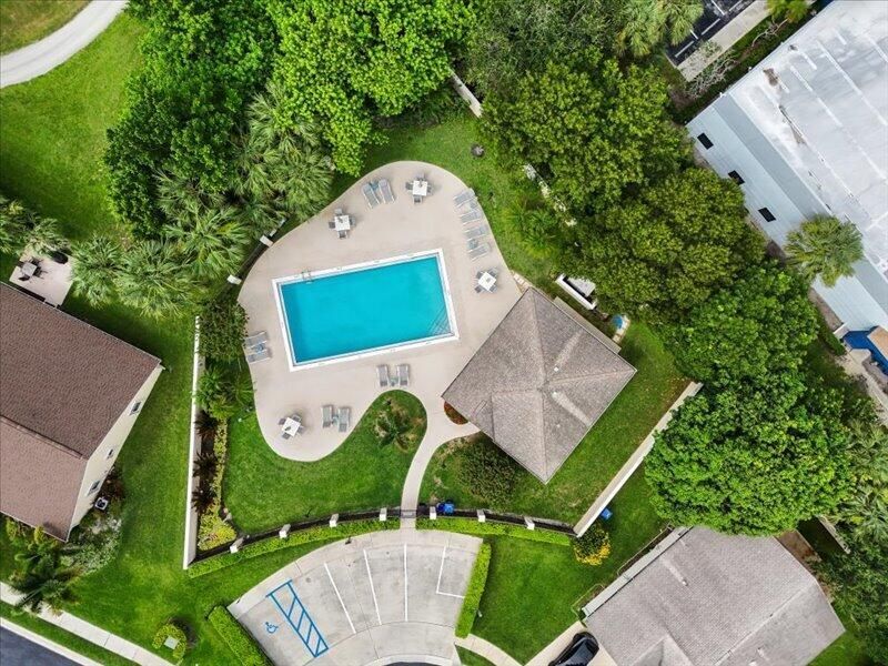 237 W Moccasin Trail W, Jupiter, FL 33458 Photo
