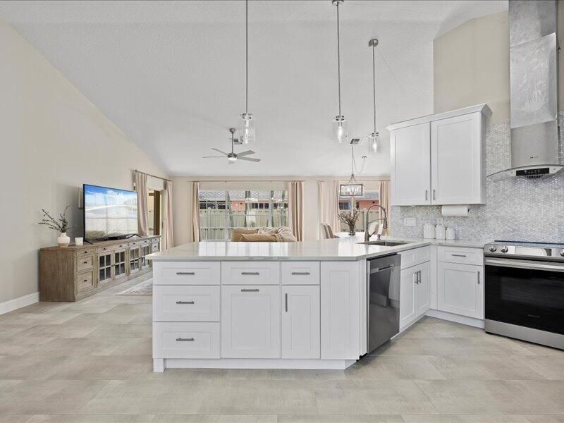 237 W Moccasin Trail W, Jupiter, FL 33458 Photo