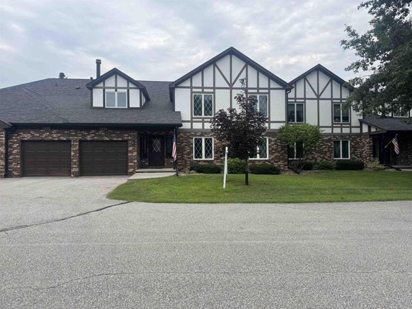 3454 Georgetown Drive, Waterloo, IA 50701