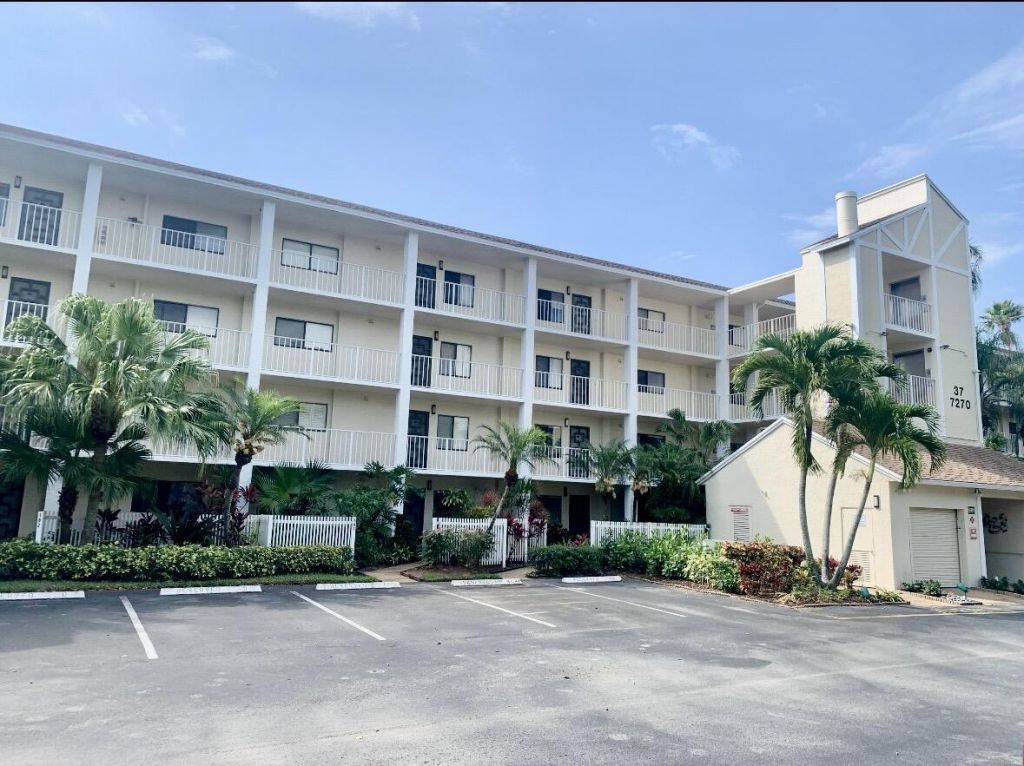 7270 Ashford Place, Unit 307, Delray Beach, FL 33446 Photo