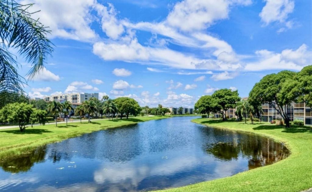 7270 Ashford Place, Unit 307, Delray Beach, FL 33446 Photo