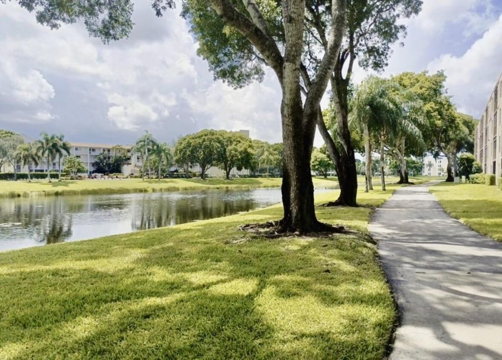7270 Ashford Place, Unit 307, Delray Beach, FL 33446 Photo