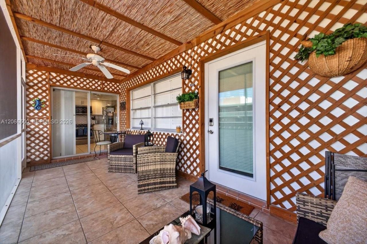 180 NE 12th Ave , Unit 11D, Hallandale Beach, FL 33009 Photo
