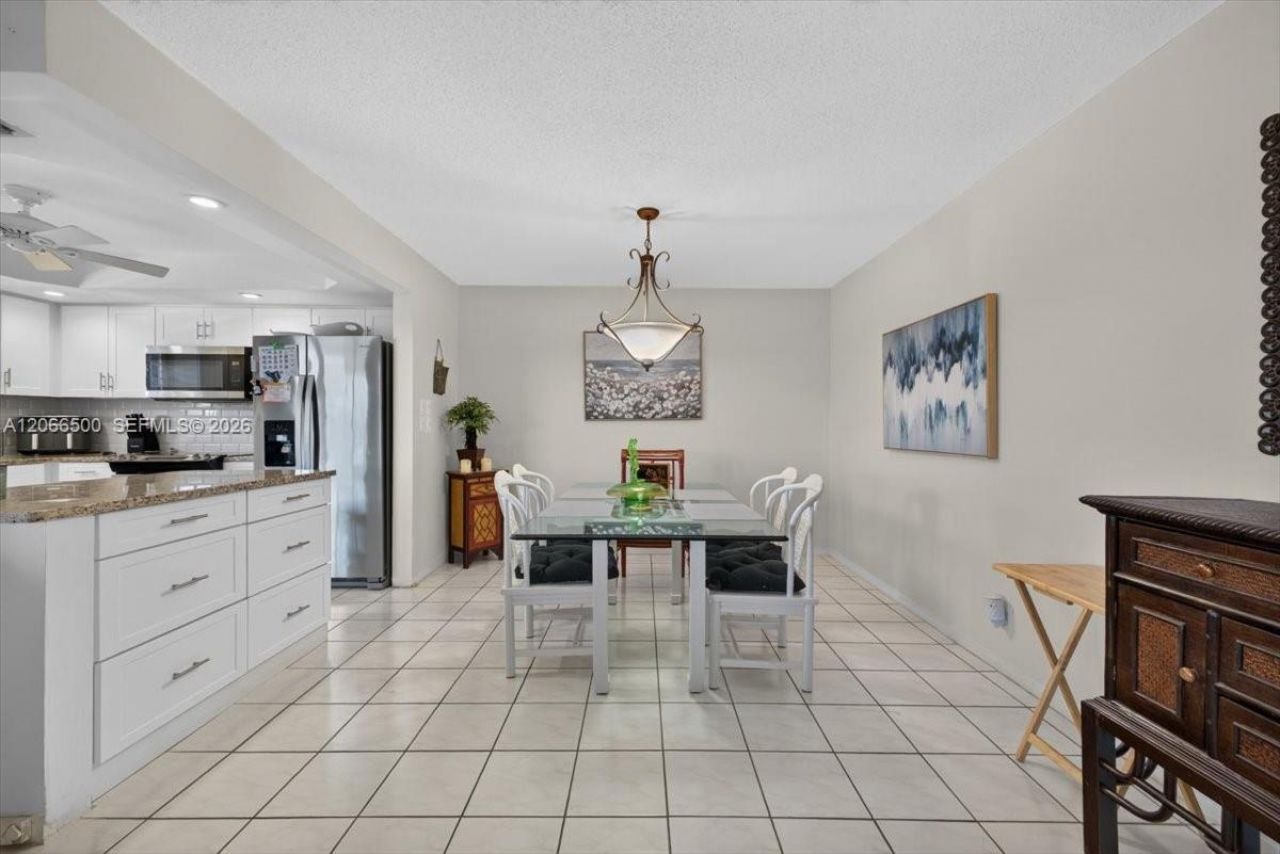 180 NE 12th Ave , Unit 11D, Hallandale Beach, FL 33009 Photo