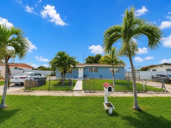 19480 SW 121st Ave , Miami, FL 33177