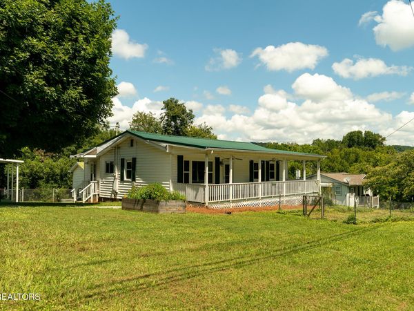 2125 Harris Rd, Knoxville, TN 37924