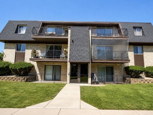 11103 S 84th Avenue , Unit 2A, Palos Hills, IL 60465