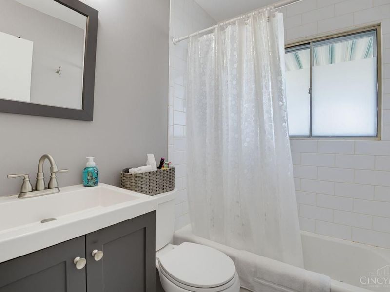 1309 W Main Street, Loveland, OH 45140 Photo 10