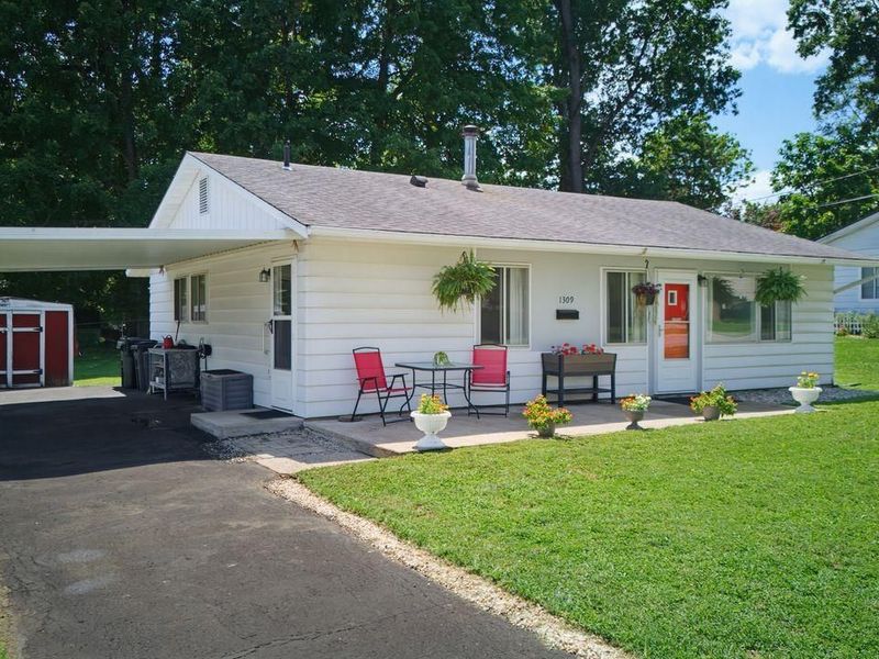 1309 W Main Street, Loveland, OH 45140 Photo 2