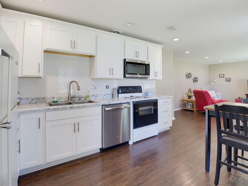 1309 W Main Street, Loveland, OH 45140 Photo 4