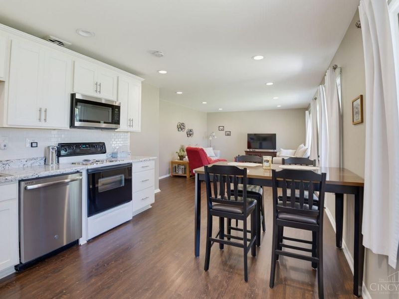 1309 W Main Street, Loveland, OH 45140 Photo 6
