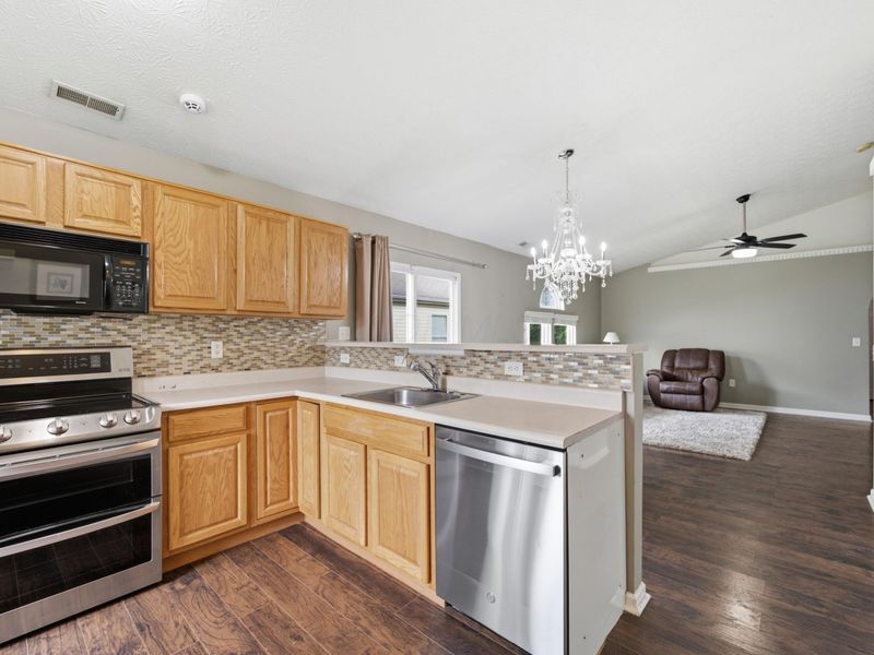2868 Sussex Place Drive, Grove City, OH 43123 Photo 5