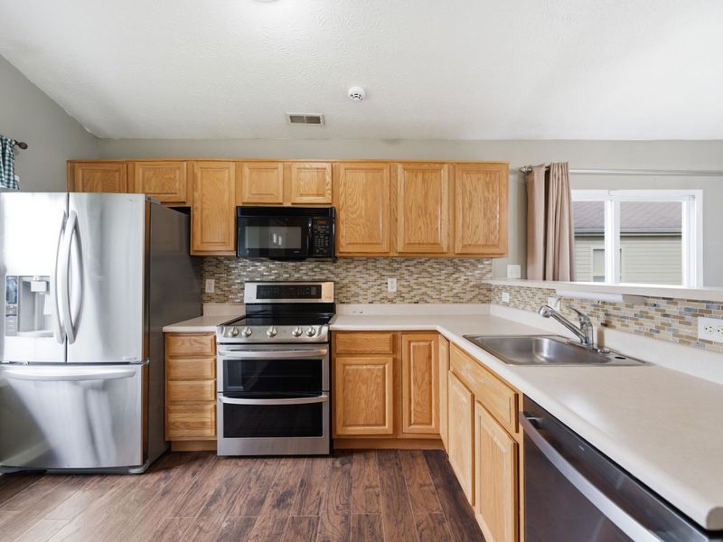 2868 Sussex Place Drive, Grove City, OH 43123 Photo 6