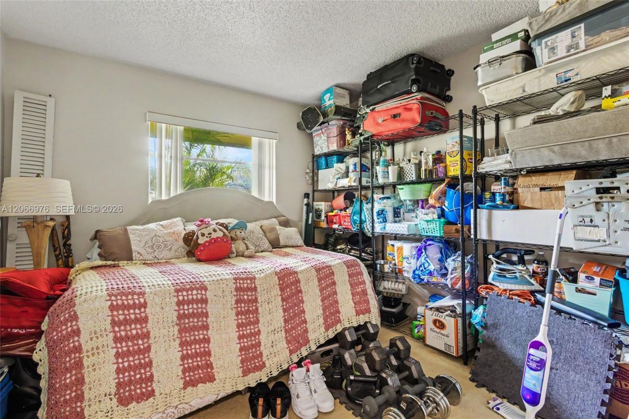 139 Essex Rd , Unit 4-28, Hollywood, FL 33024 Photo