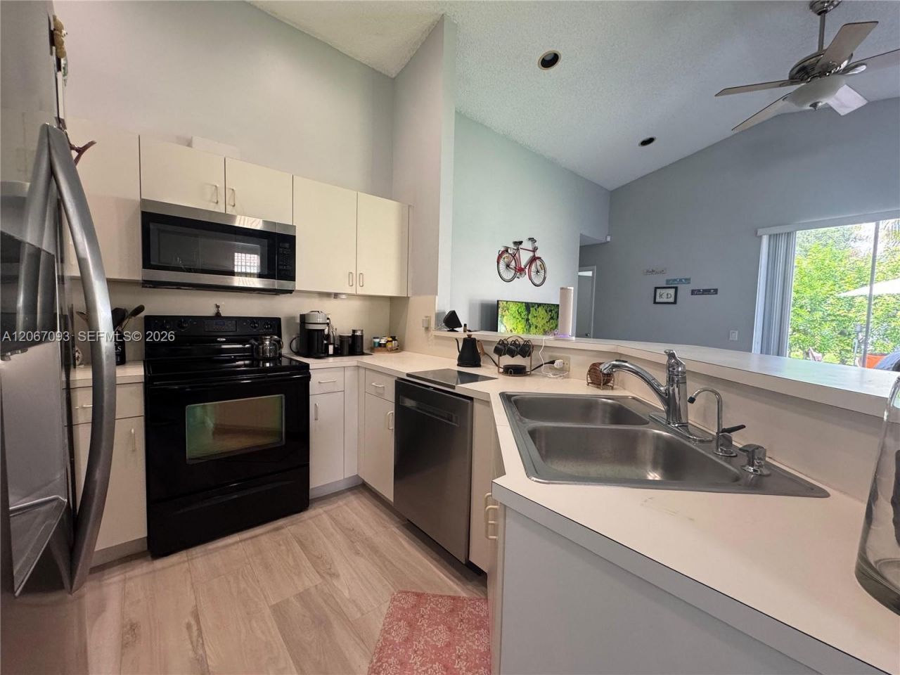 825 Falling Water Rd , Weston, FL 33326 Photo