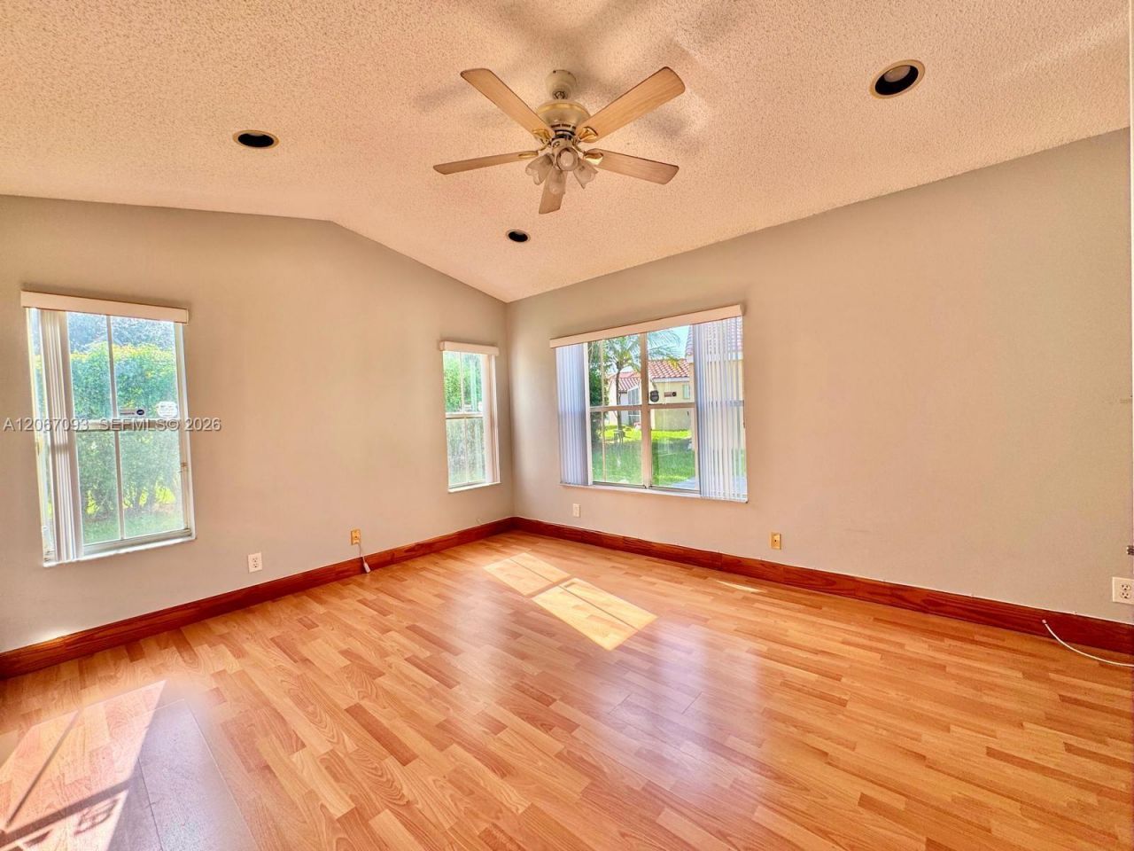 825 Falling Water Rd, Weston, FL 33326 Photo