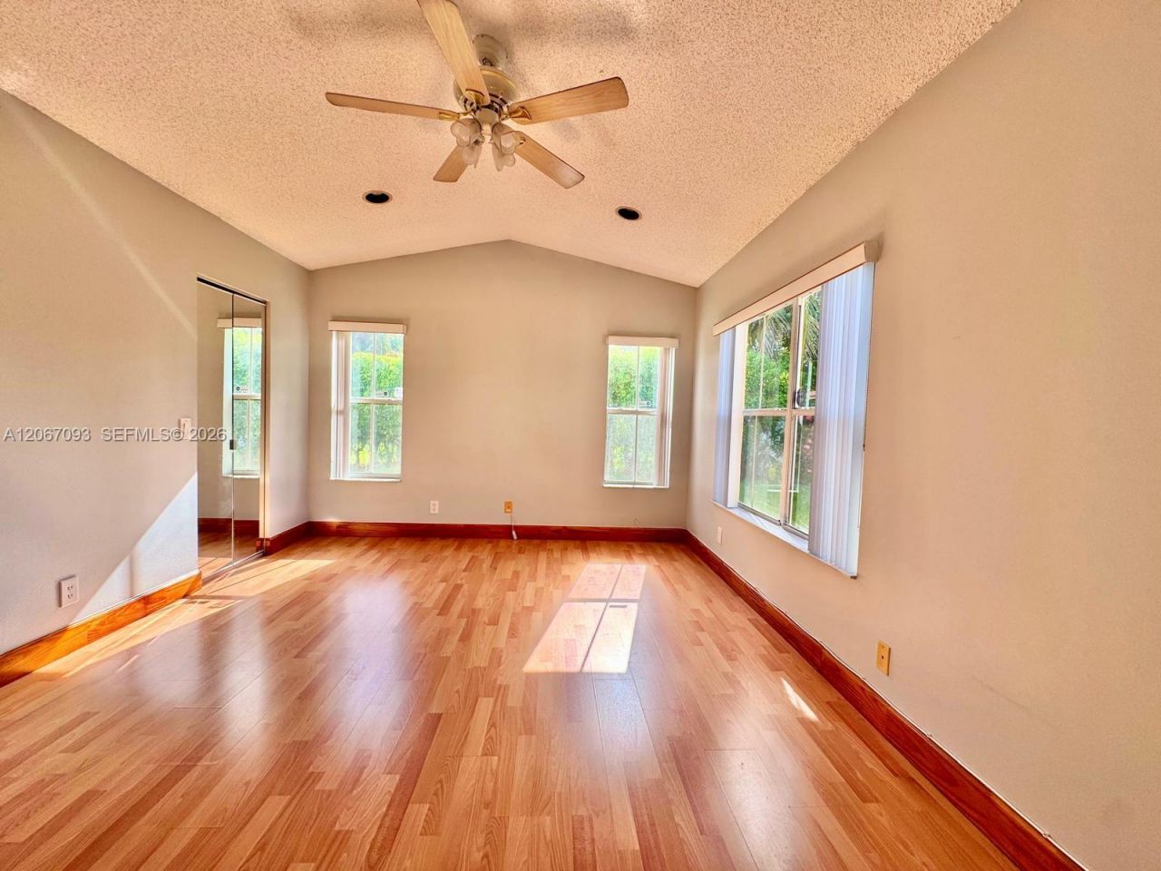 825 Falling Water Rd, Weston, FL 33326 Photo