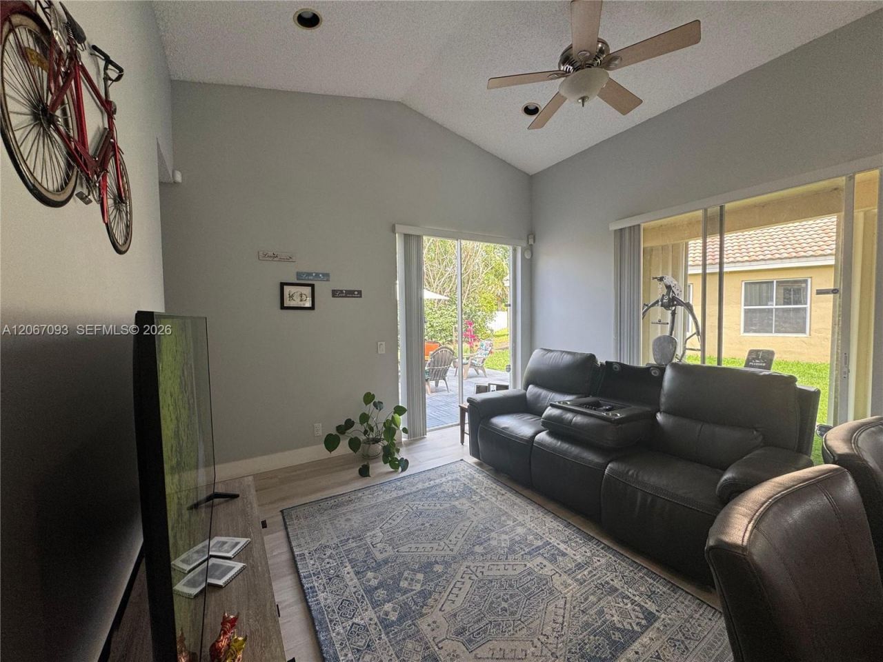 825 Falling Water Rd , Weston, FL 33326 Photo