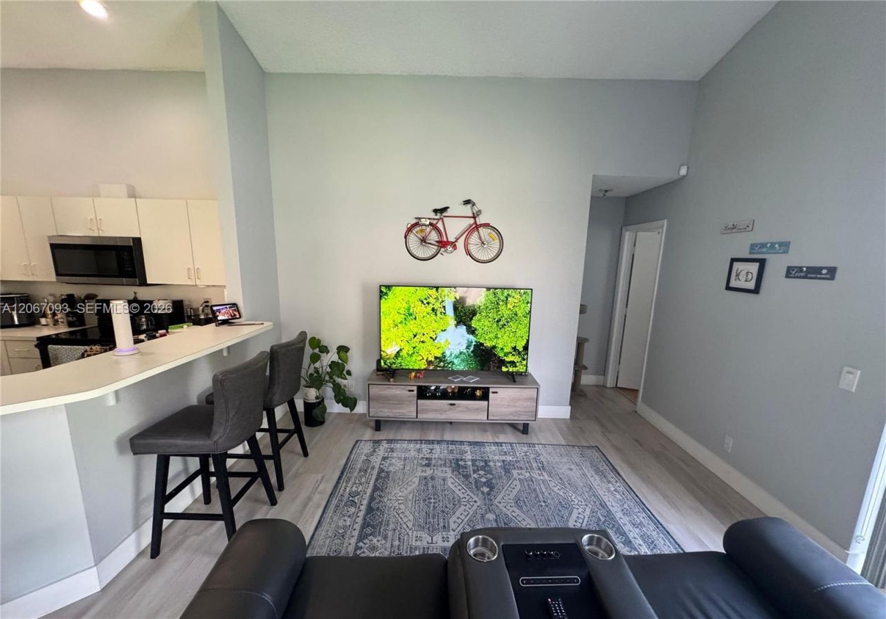 825 Falling Water Rd , Weston, FL 33326 Photo