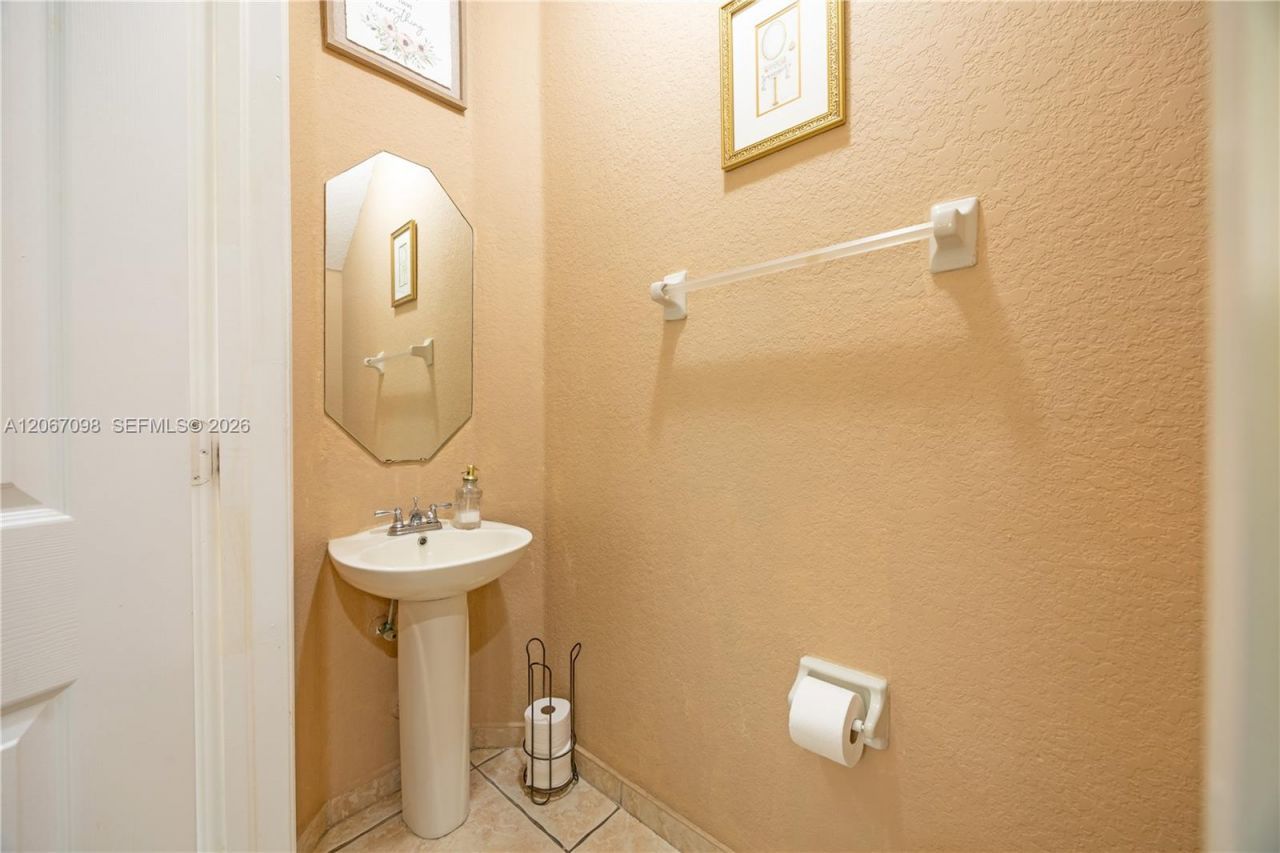 3680 NW 29th Ct , Lauderdale Lakes, FL 33311 Photo